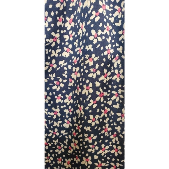 Zara Basic Short Sleeve Floral Blouse Peek a boo Slits in the back Size Small - Picture 4 of 6